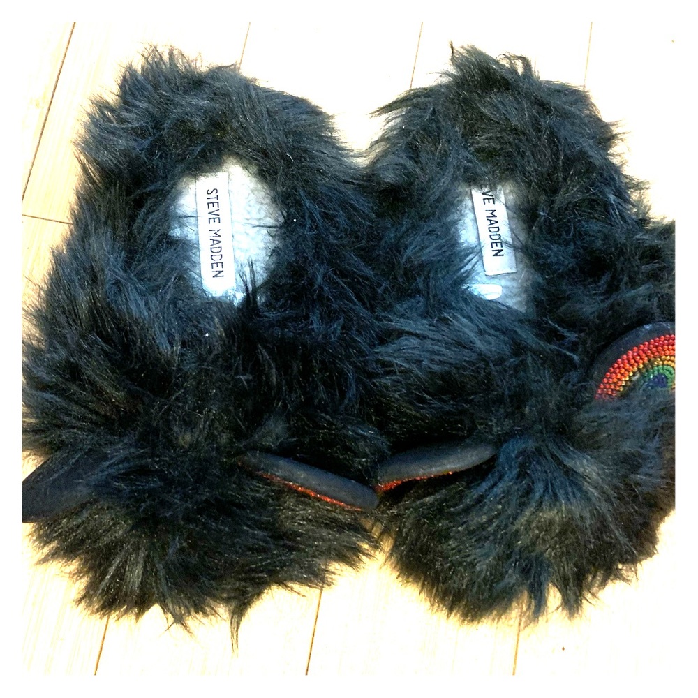Steve Madden house slipper w rainbow ears!!